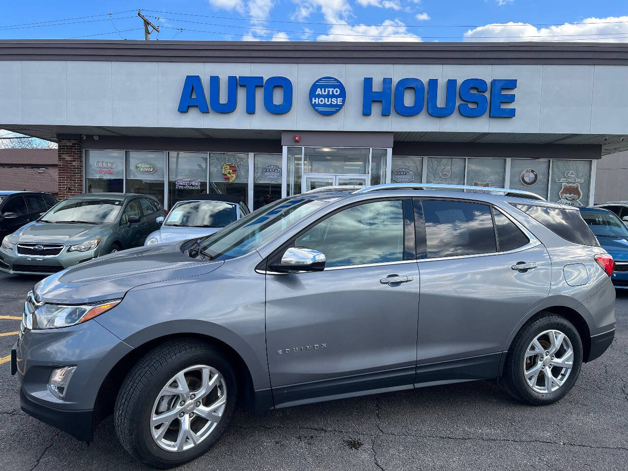 Used 2019 Chevrolet Equinox Premier FWD image 2