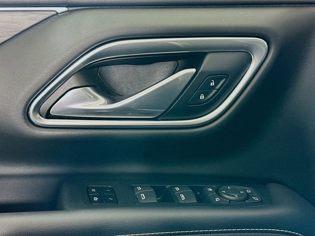 Certified 2022 GMC Yukon SLT w/ SLT Luxury Package image 18