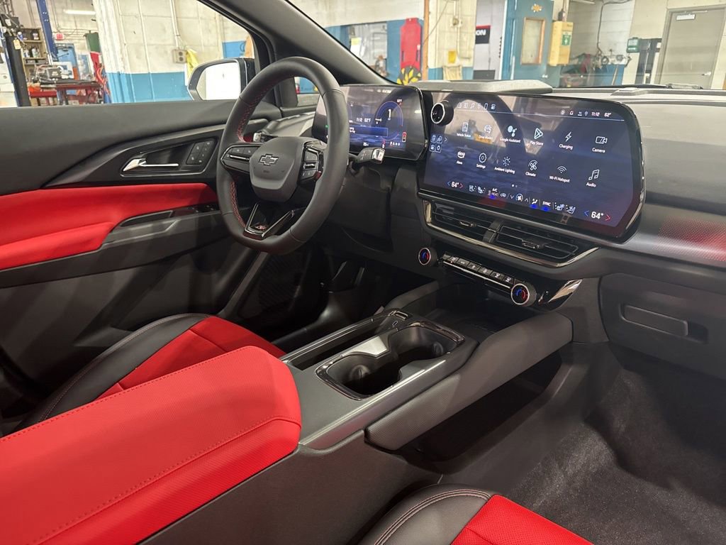 New 2025 Chevrolet Equinox EV RS w/ Convenience Package II FWD image 24