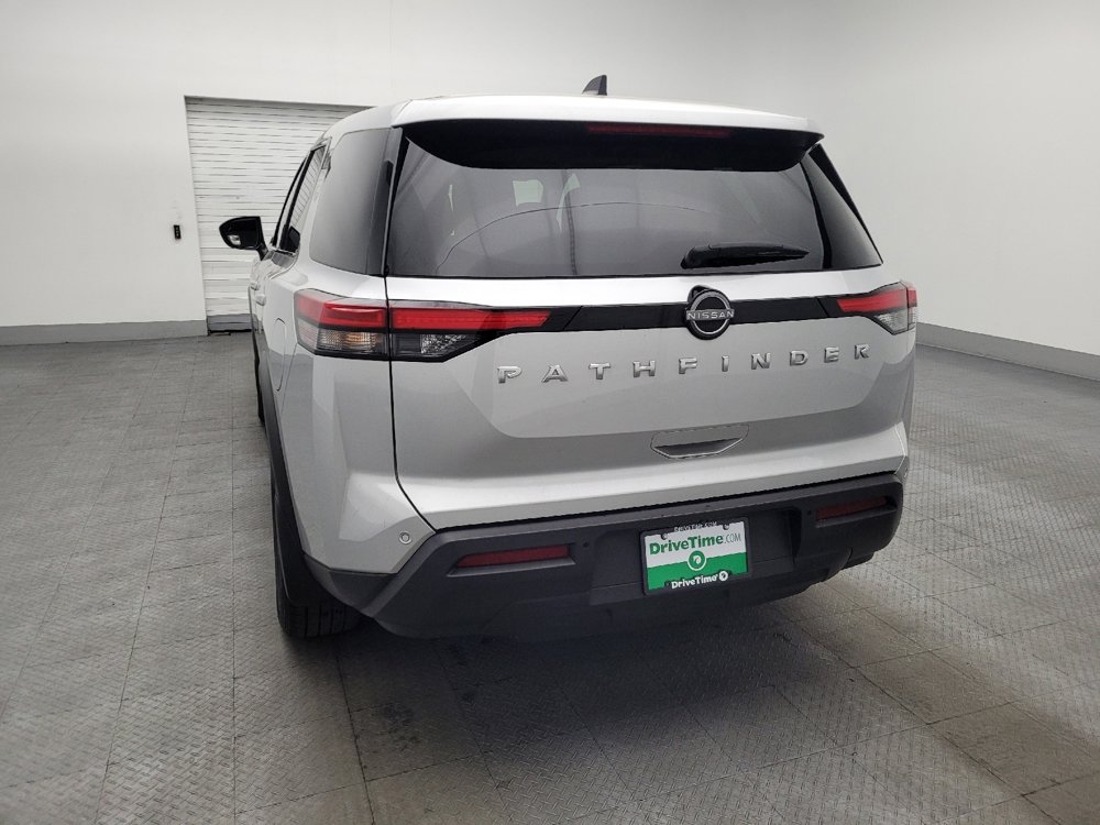 Used 2023 Nissan Pathfinder S image 6