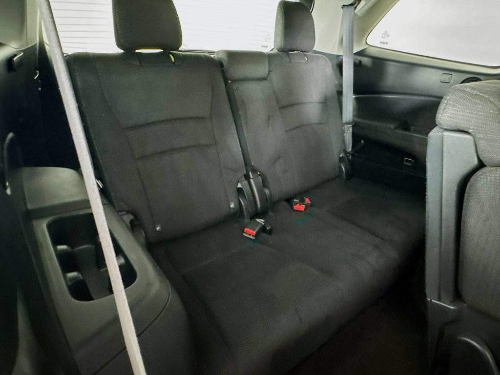 Used 2017 Honda Pilot EX image 31