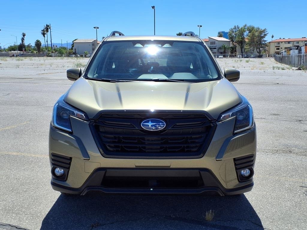 Used 2023 Subaru Forester Premium w/ Popular Package #2 image 3