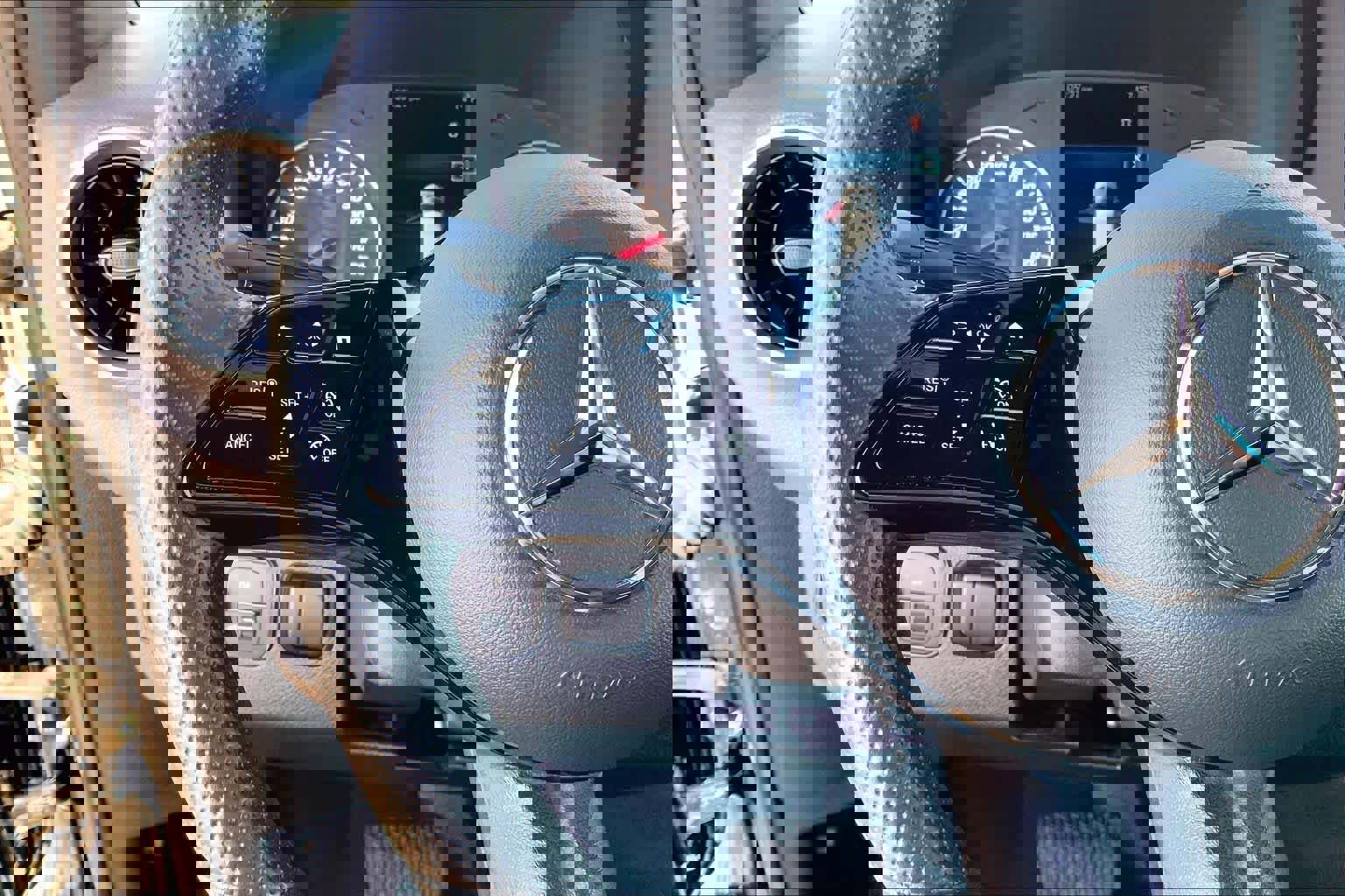 Used 2025 Mercedes-Benz Sprinter 2500 image 23