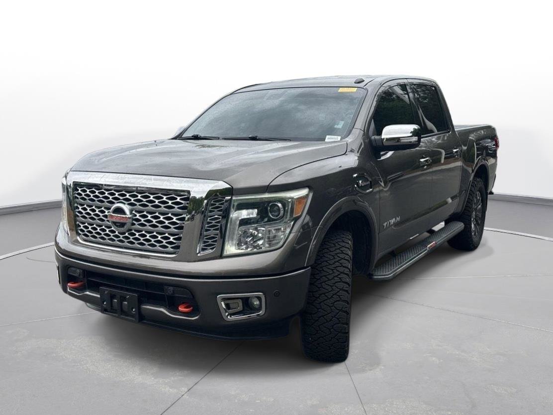 Used 2017 Nissan Titan Platinum Reserve RWD image 2