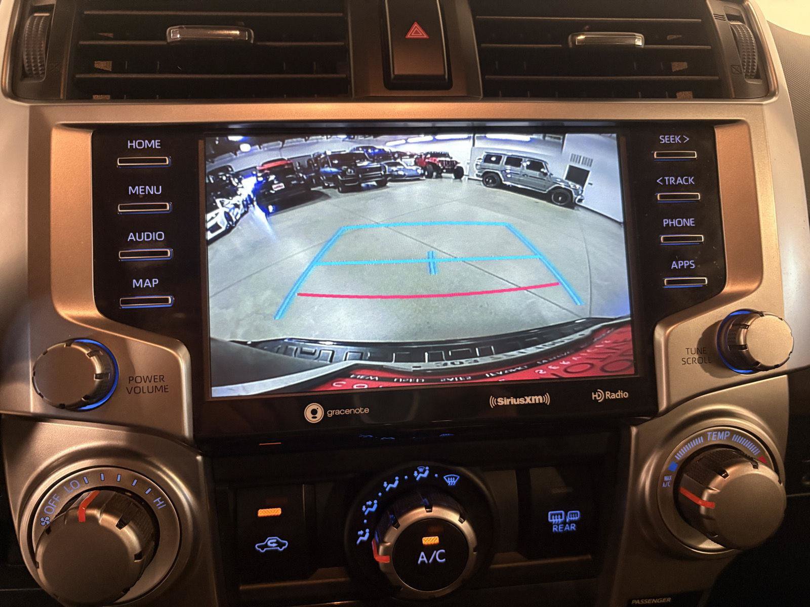 Used 2021 Toyota 4Runner SR5 Premium w/ Moonroof Package AWD/4WD image 23