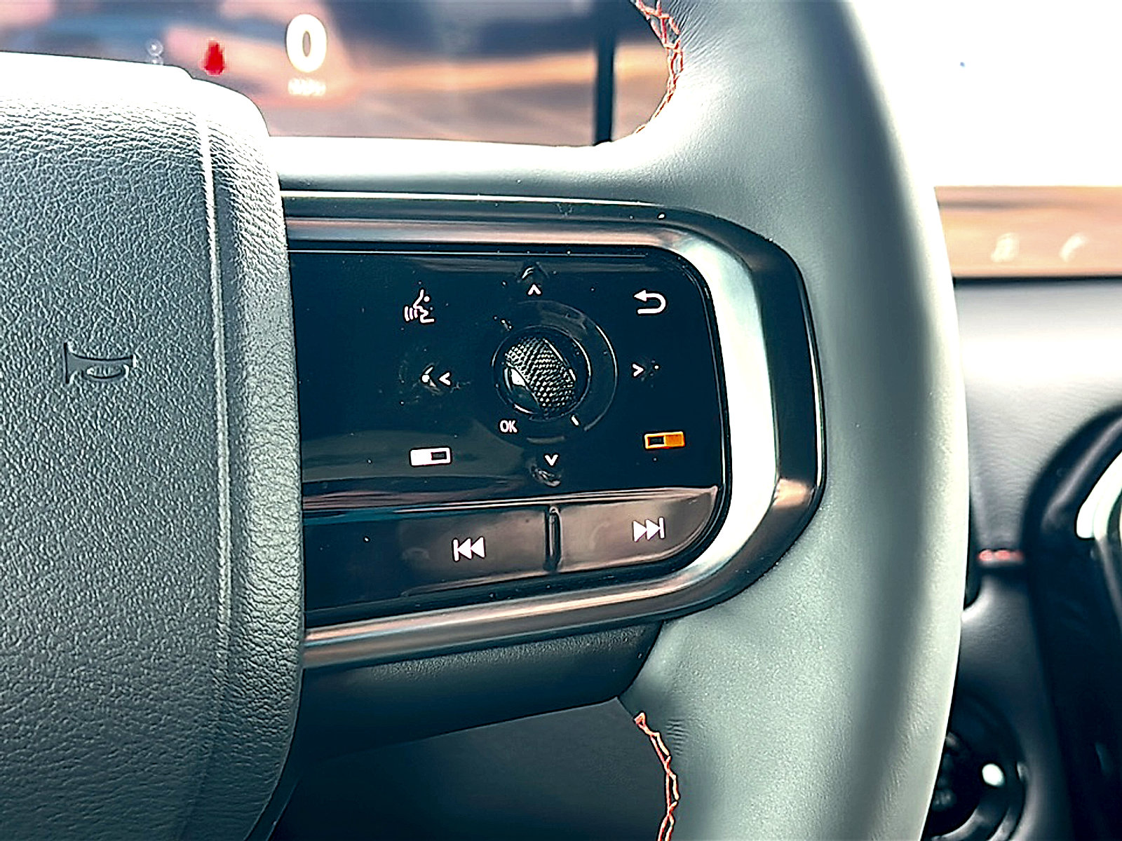 Used 2025 Nissan Armada PRO-4X image 29