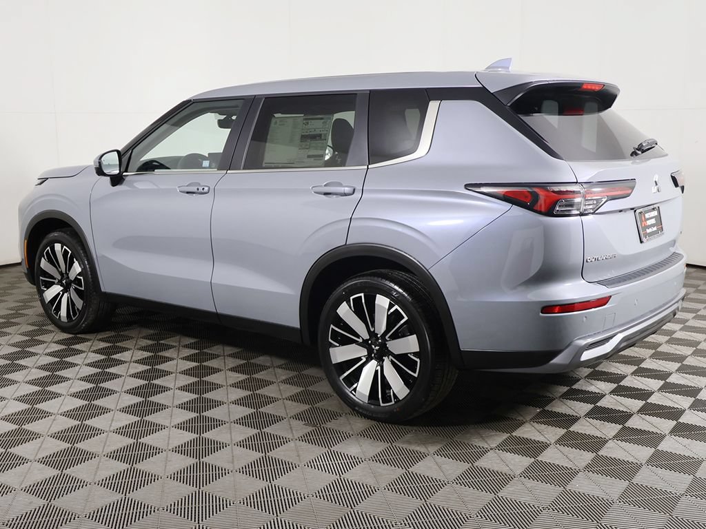 New 2026 Mitsubishi Outlander SE FWD image 16