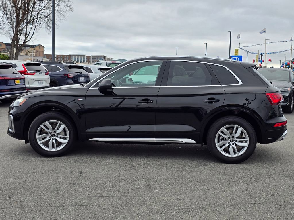 Used 2023 Audi Q5 2.0T Premium w/ Convenience Package image 30