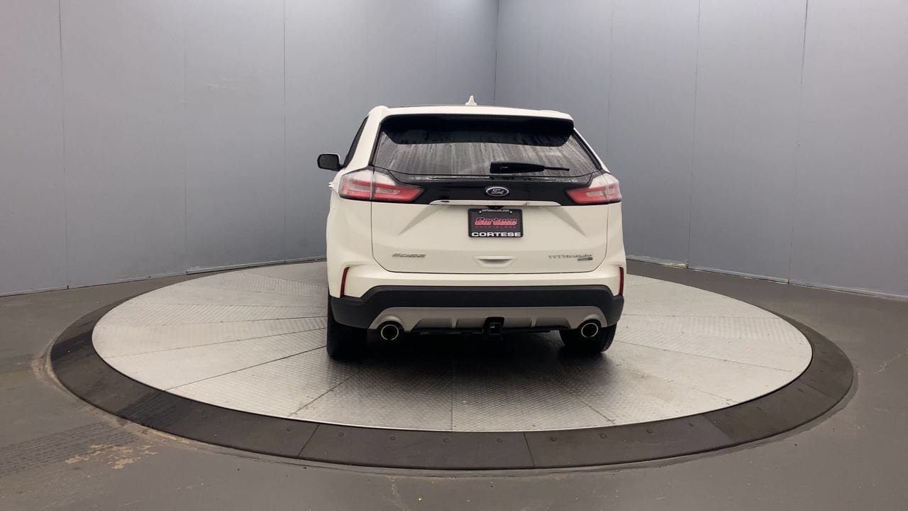 Used 2020 Ford Edge Titanium w/ Class II Trailer Tow Package AWD/4WD image 3