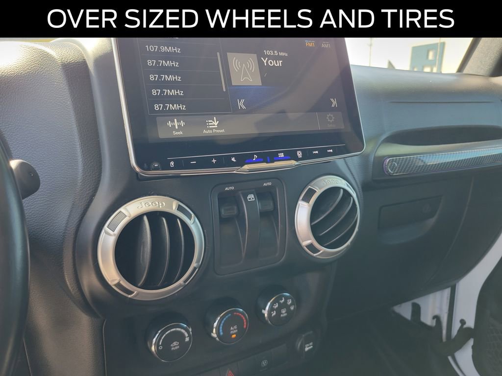 Used 2018 Jeep Wrangler Rubicon w/ Power Convenience Group AWD/4WD image 21