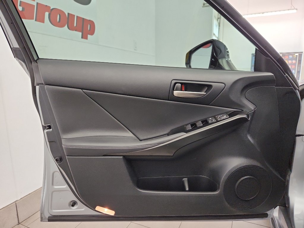 Used 2024 Lexus IS 350 F Sport image 8