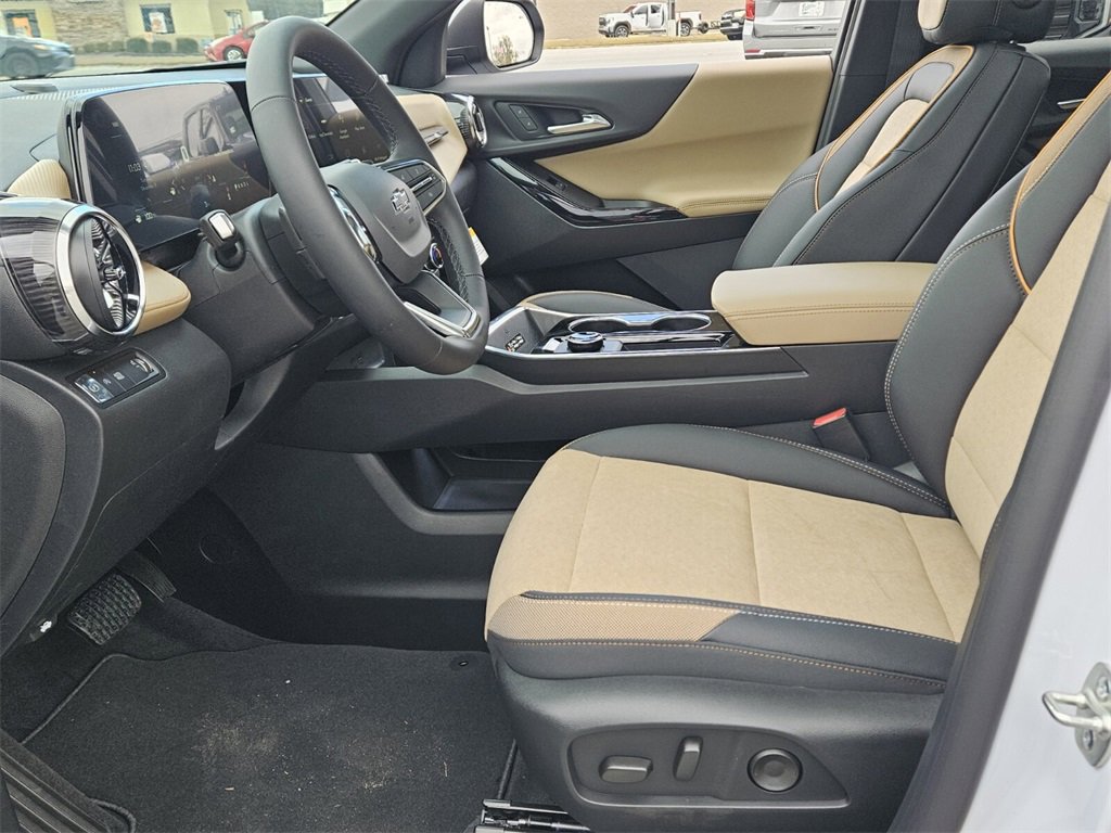 New 2026 Chevrolet Equinox ACTIV w/ Safety and Technology Package image 3