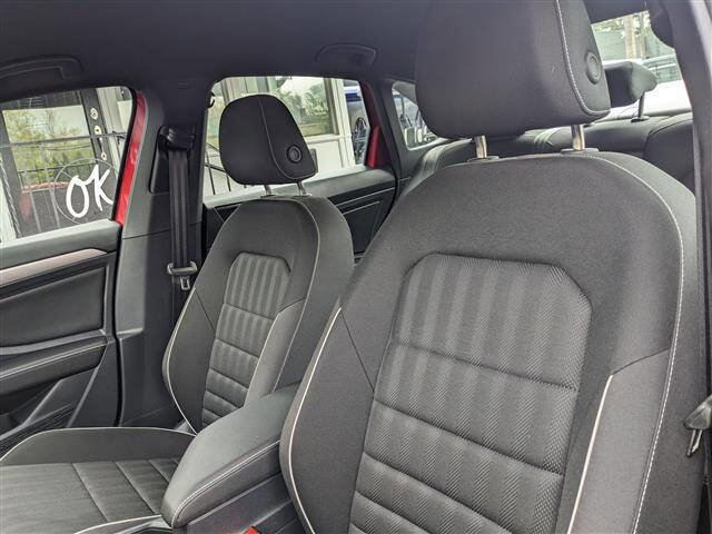 Used 2024 Volkswagen Jetta Sport image 15