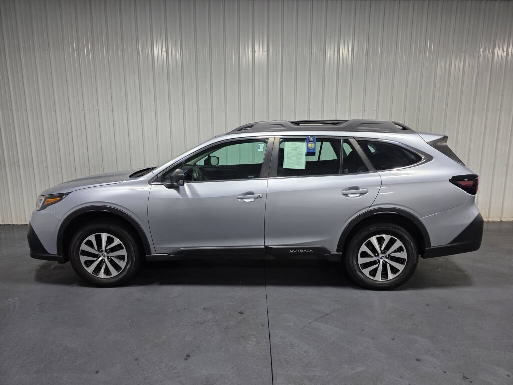 Used 2022 Subaru Outback AWD/4WD image 4