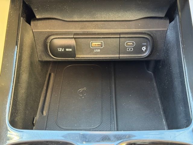 Used 2023 Kia Telluride EX w/ EX Captain's Chair Package image 28