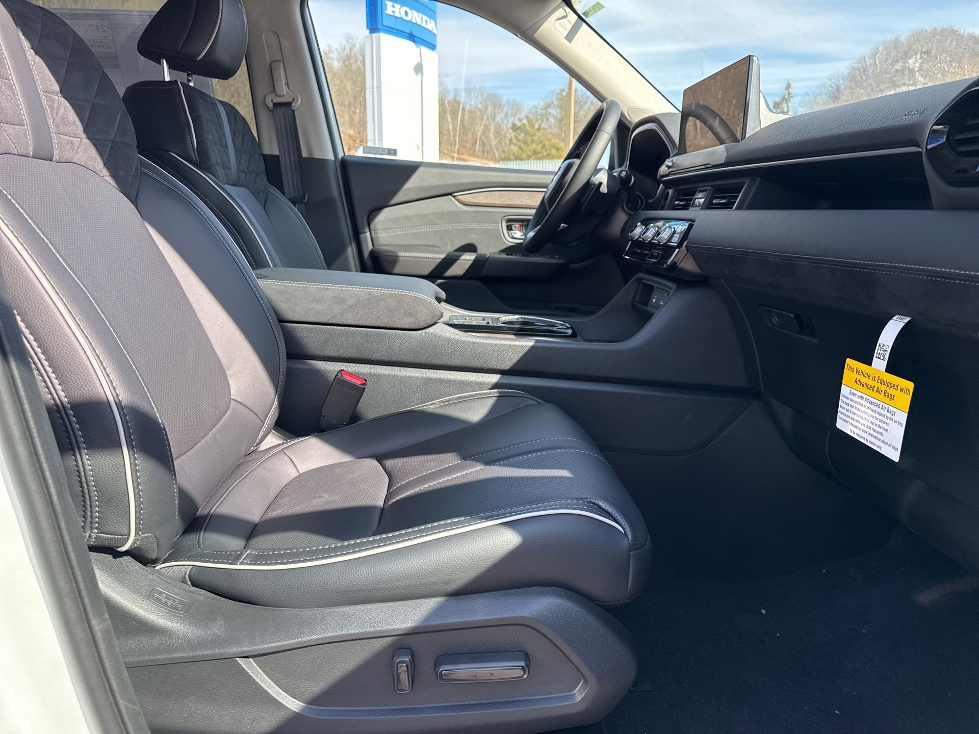 New 2026 Honda Pilot Elite image 16