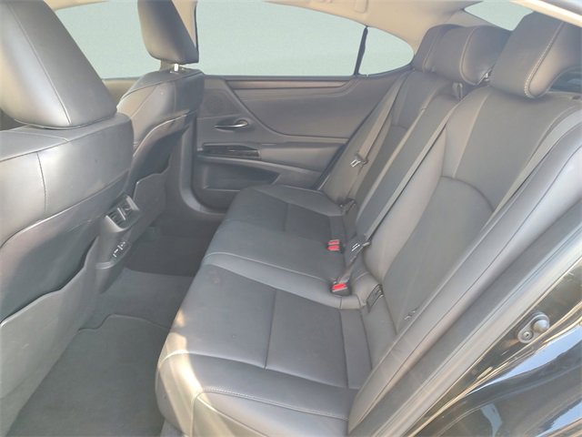 Used 2024 Lexus ES 350 w/ Premium Package image 32