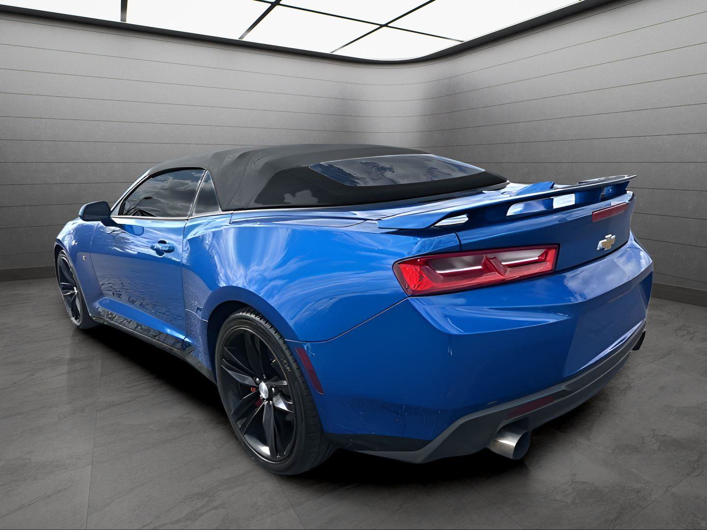 Used 2017 Chevrolet Camaro LT w/ RS Package image 3