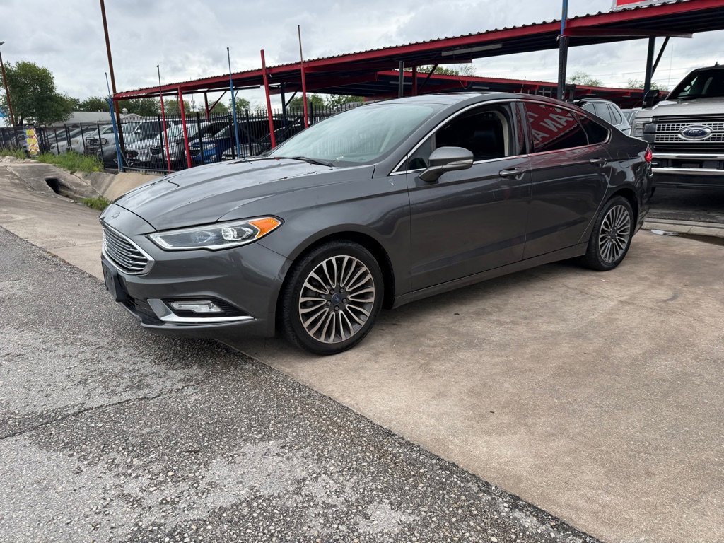 Used 2017 Ford Fusion SE w/ Fusion SE Technology Package AWD/4WD image 13