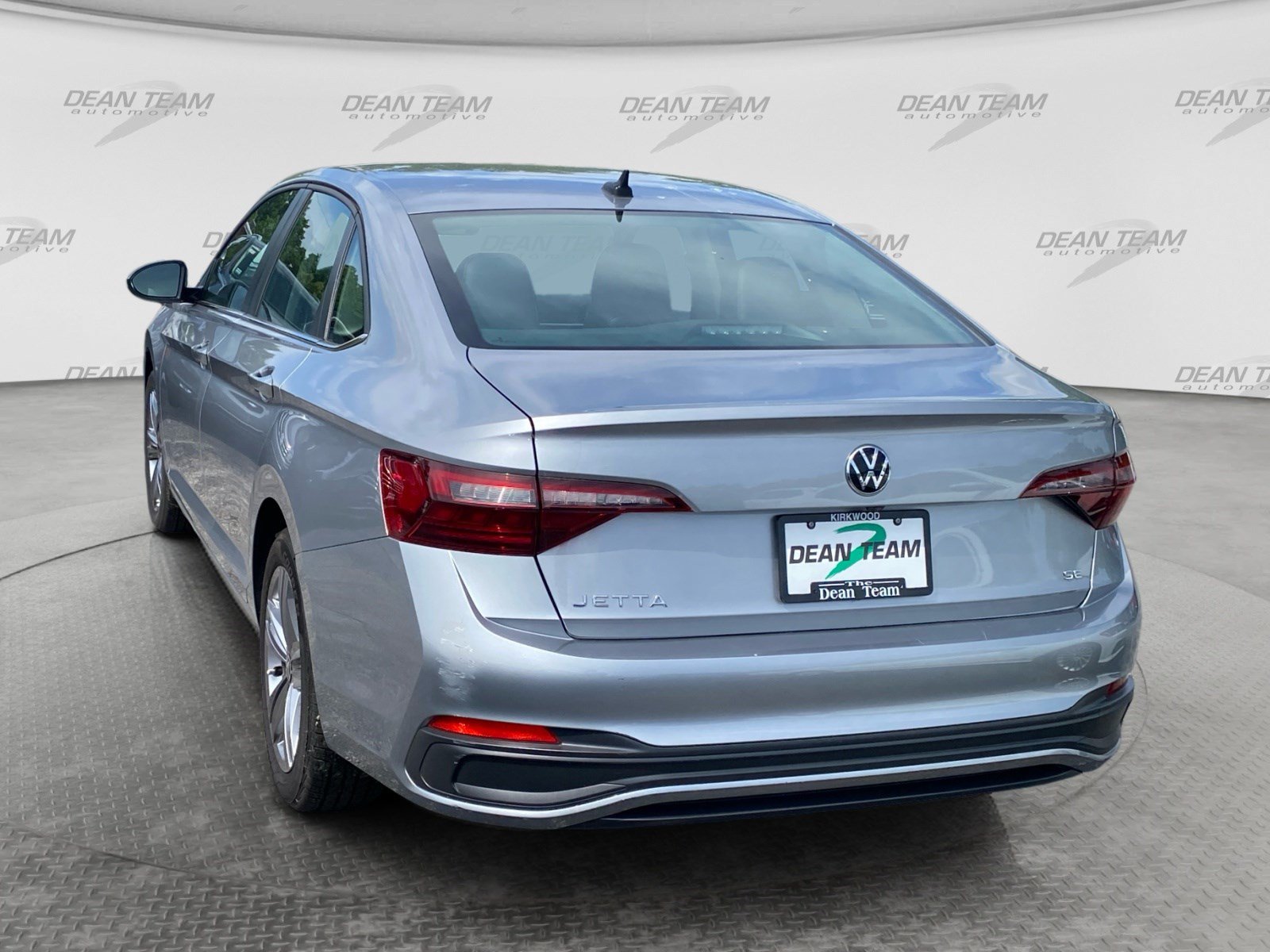 Used 2022 Volkswagen Jetta SE FWD image 6