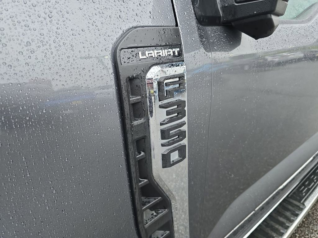 Used 2024 Ford F350 Lariat AWD/4WD image 36