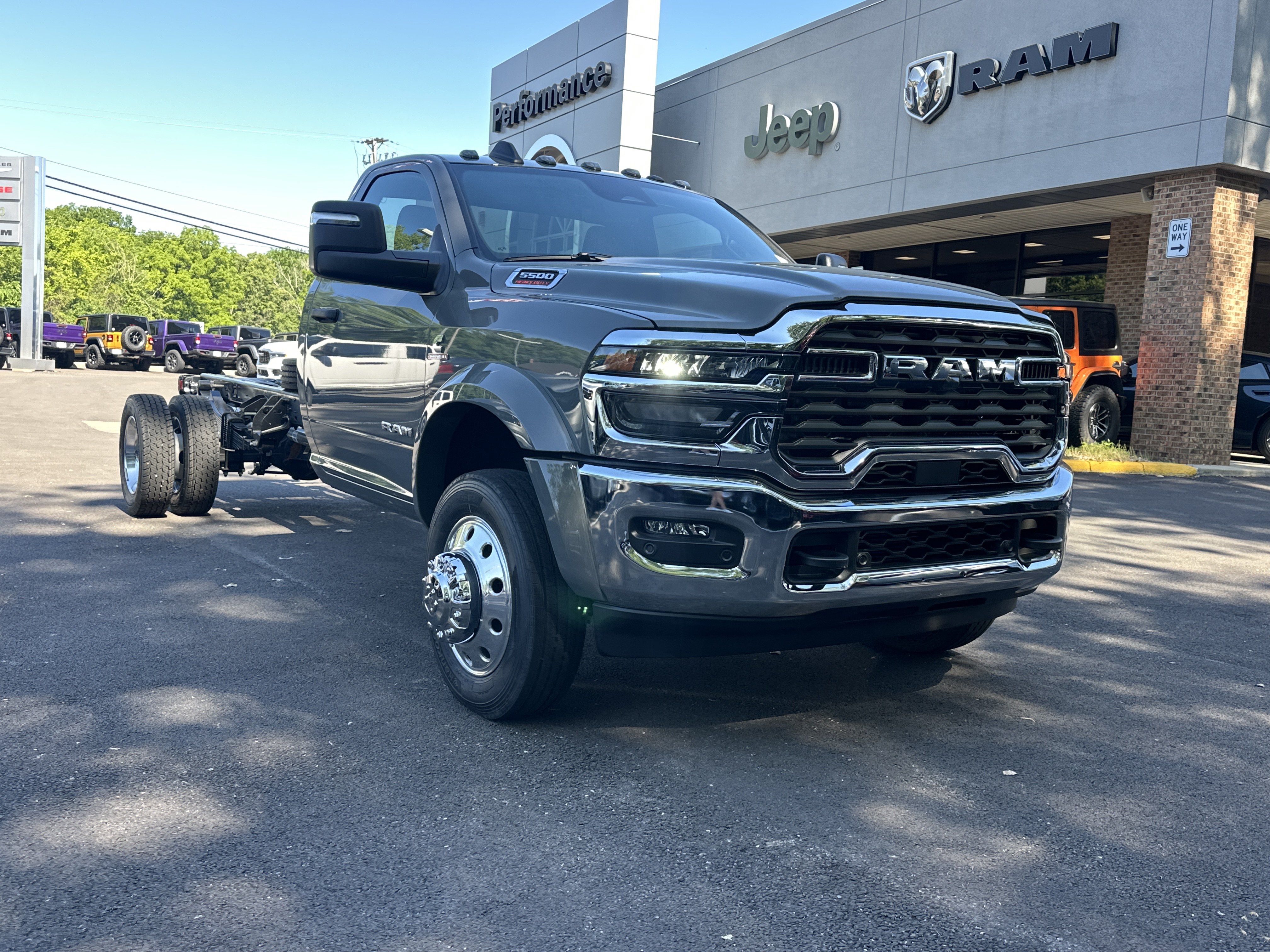 New 2026 RAM 5500 4x4 Regular Cab image 17