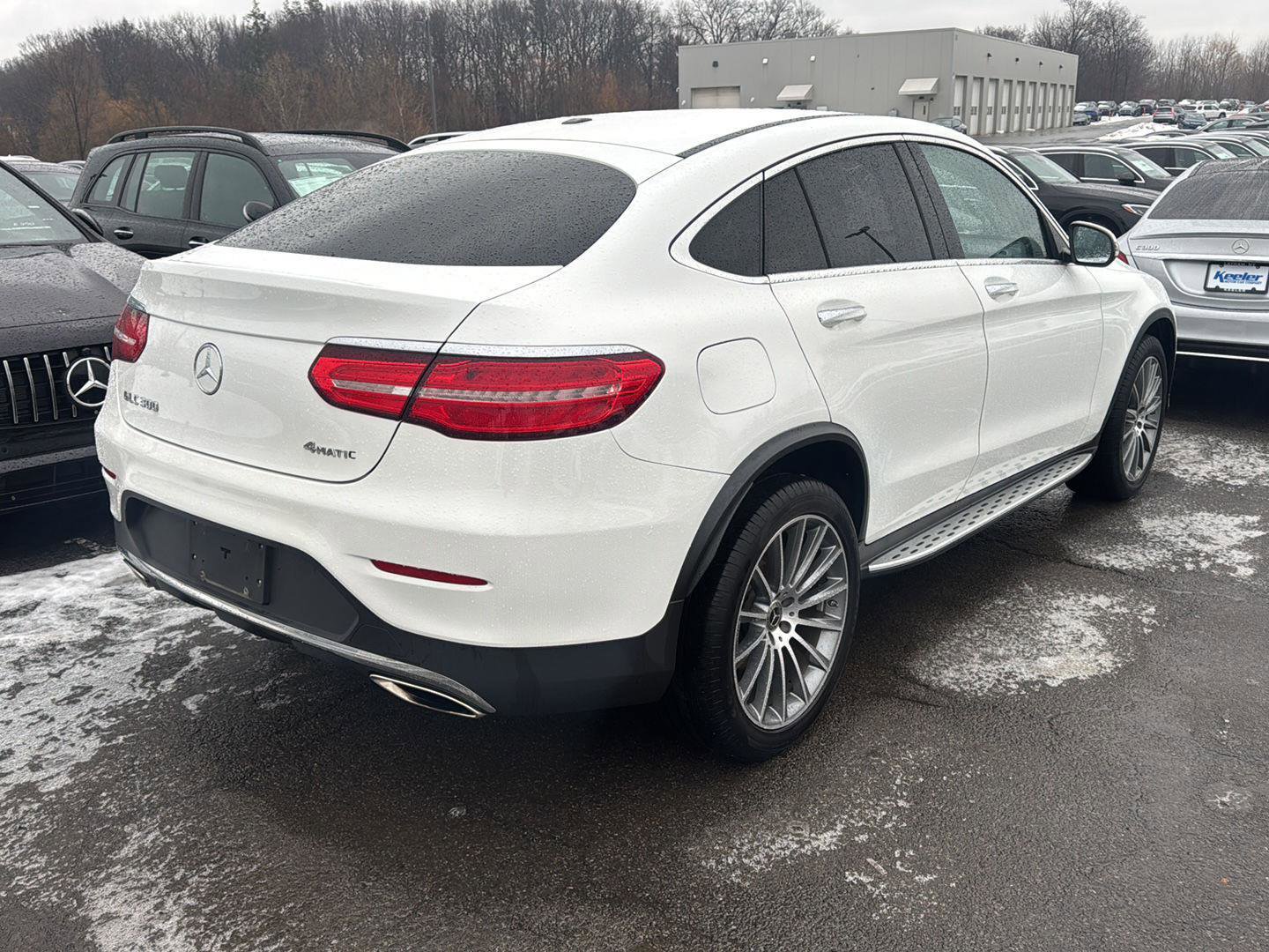 Used 2017 Mercedes-Benz GLC 300 4MATIC Coupe image 3