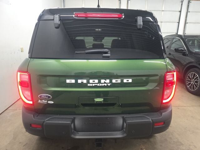 Used 2025 Ford Bronco Sport Badlands AWD/4WD image 11