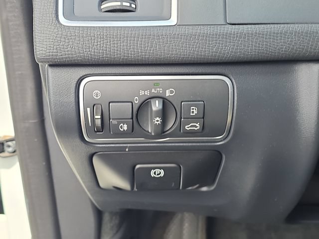 Used 2016 Volvo XC60 T6 w/ Protection Package AWD/4WD image 11
