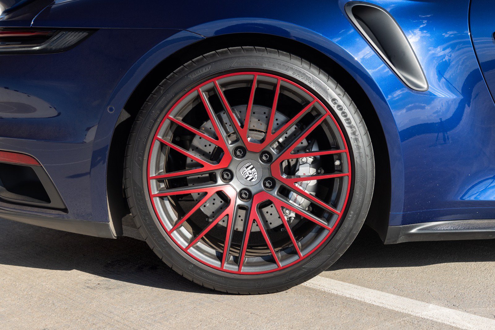 Used 2025 Porsche 911 Turbo AWD/4WD image 29