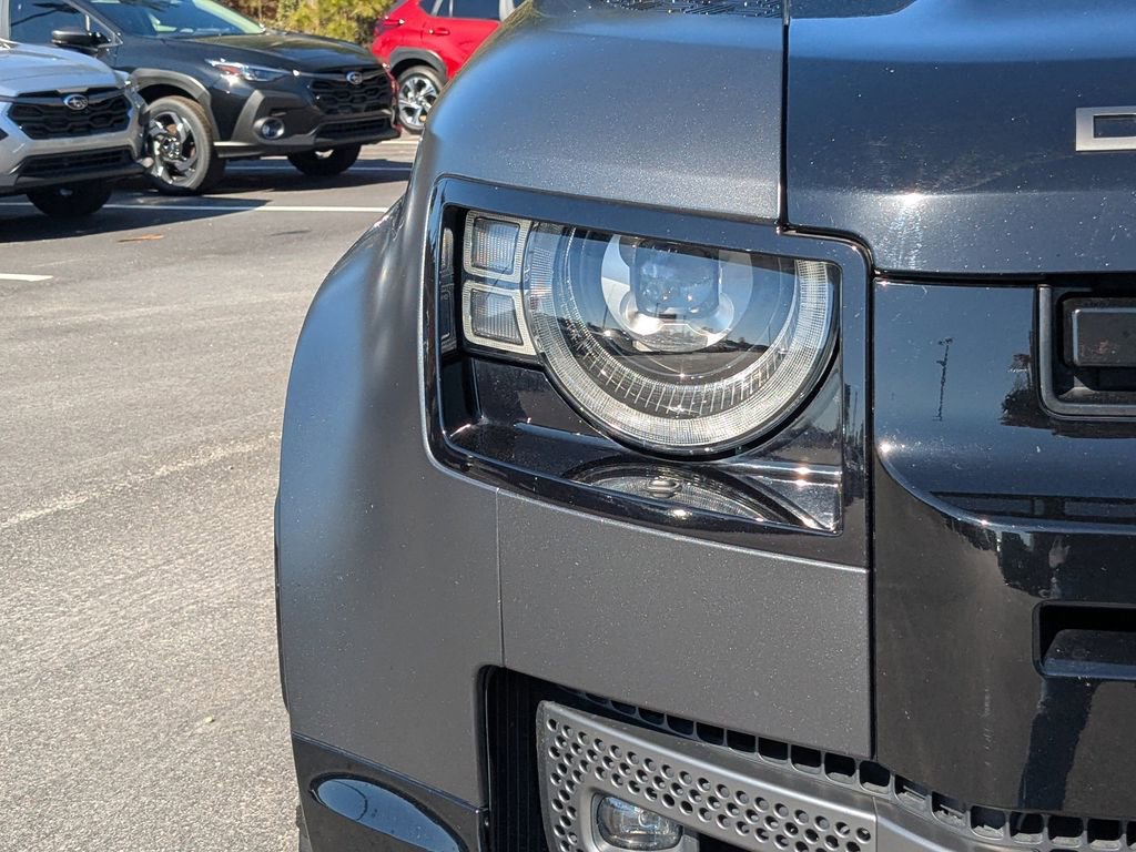 Used 2023 Land Rover Defender 110 V8 image 10