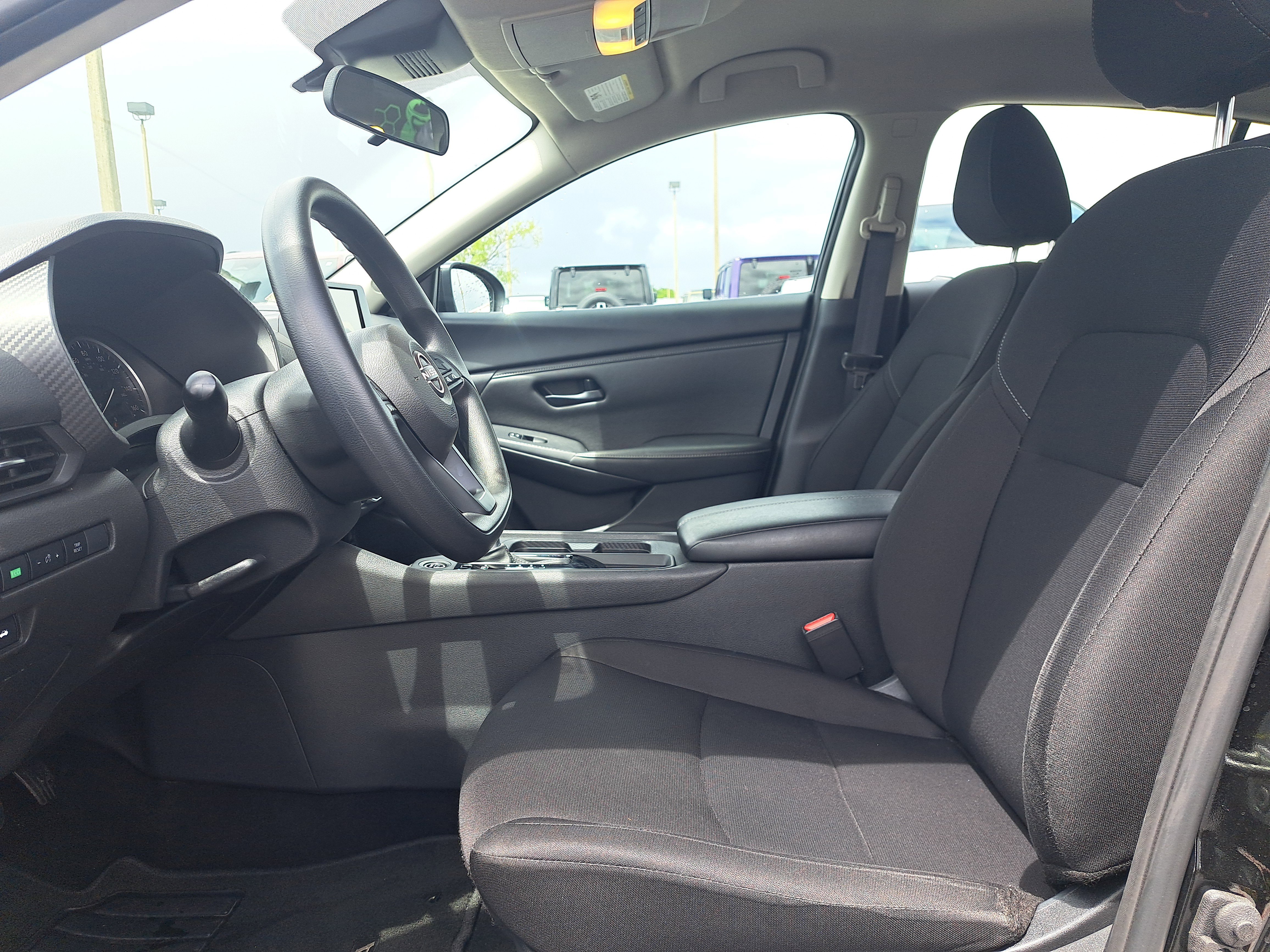 Used 2025 Nissan Sentra S image 13