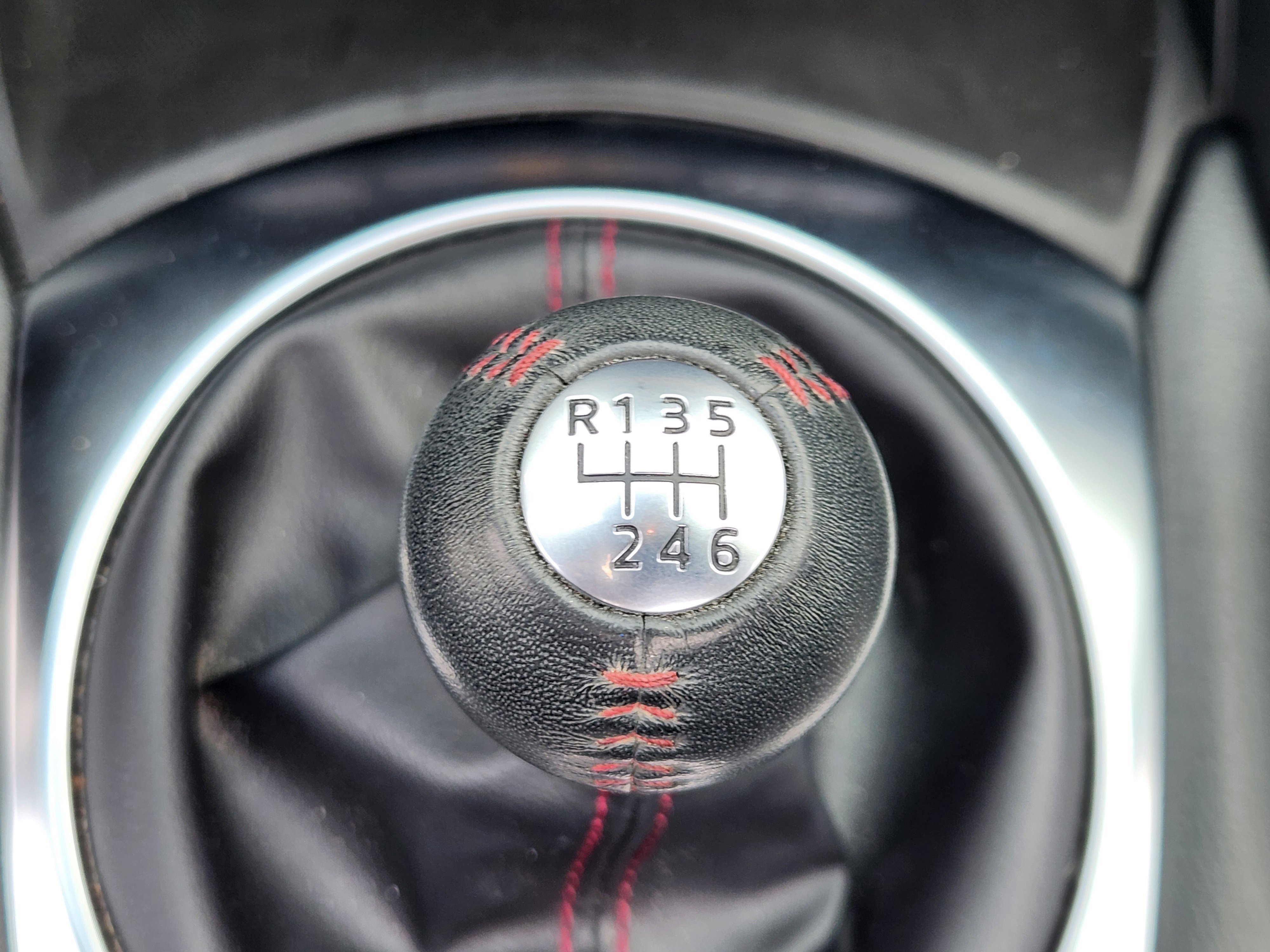 Used 2018 MAZDA MX-5 Miata Grand Touring RWD image 17