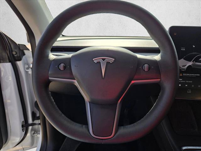 Used 2022 Tesla Model Y Long Range AWD/4WD image 9