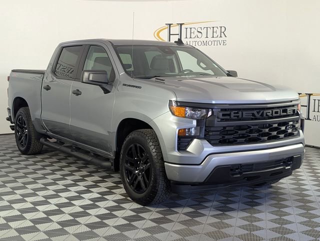 Used 2025 Chevrolet Silverado 1500 Custom w/ Turbomax Blackout Package image 2