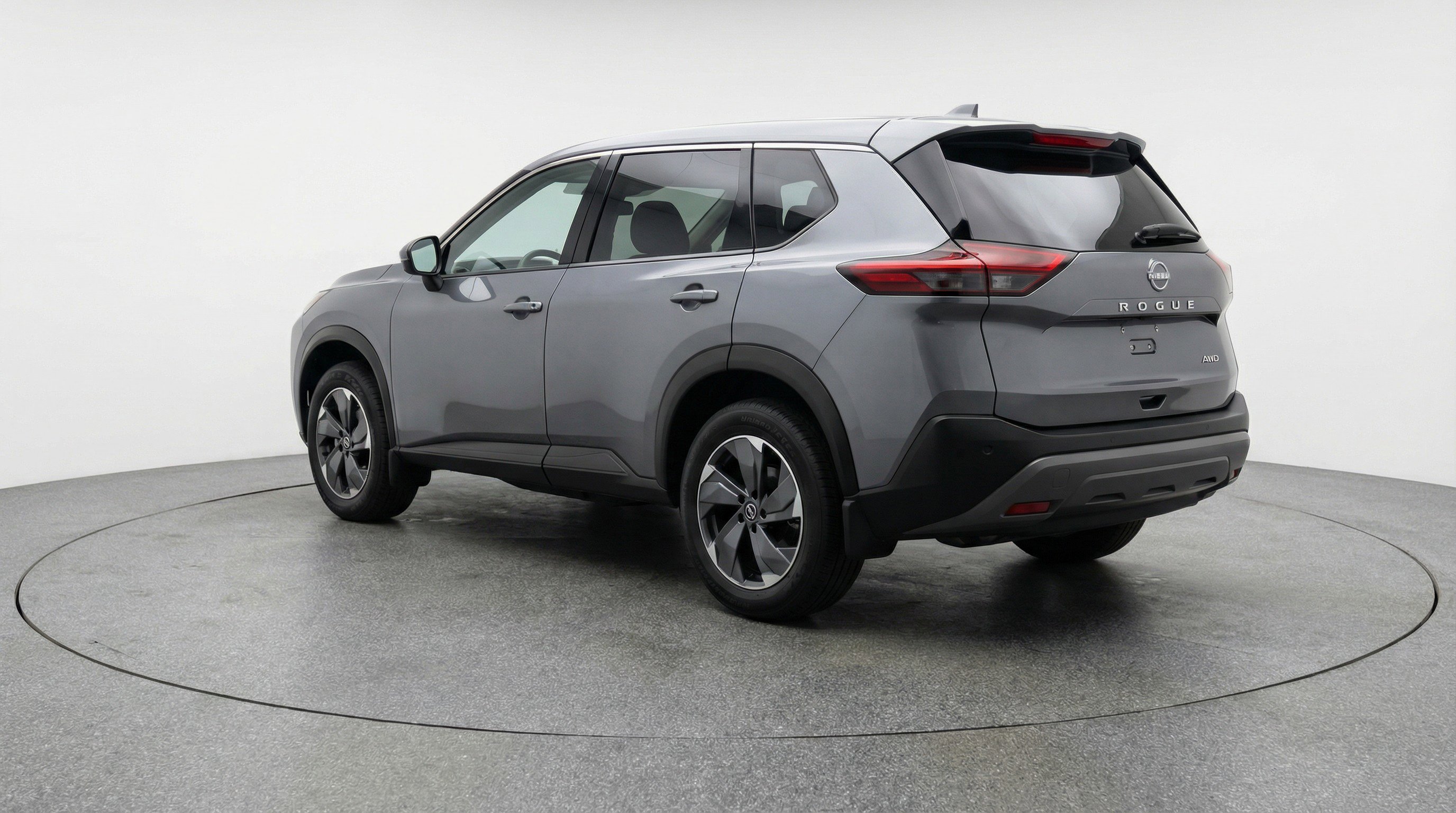 Used 2025 Nissan Rogue SV AWD/4WD image 6