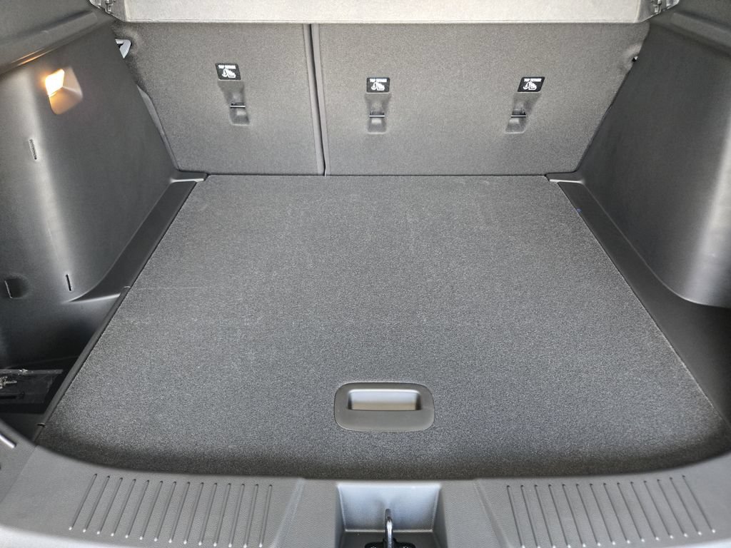 New 2026 Chevrolet Trax LT FWD image 37