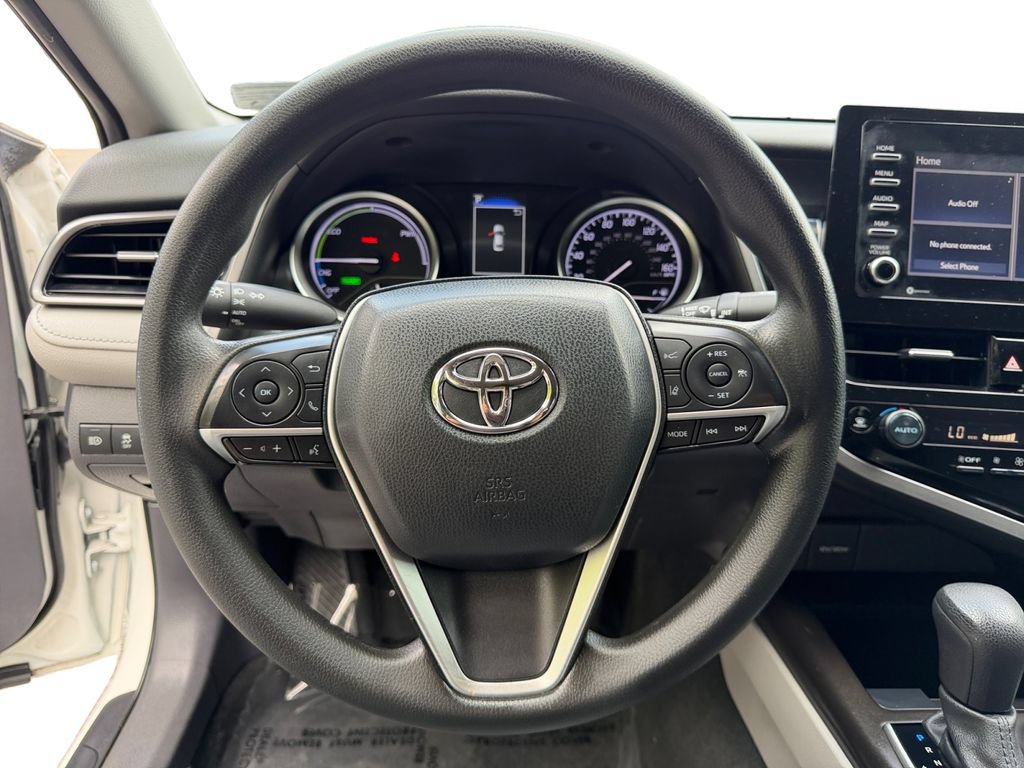 Used 2022 Toyota Camry LE FWD image 19