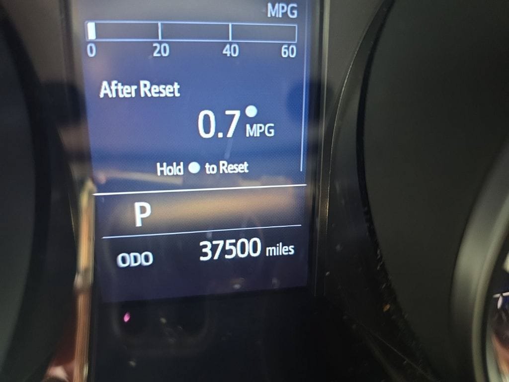 Used 2019 Toyota C-HR LE FWD image 18