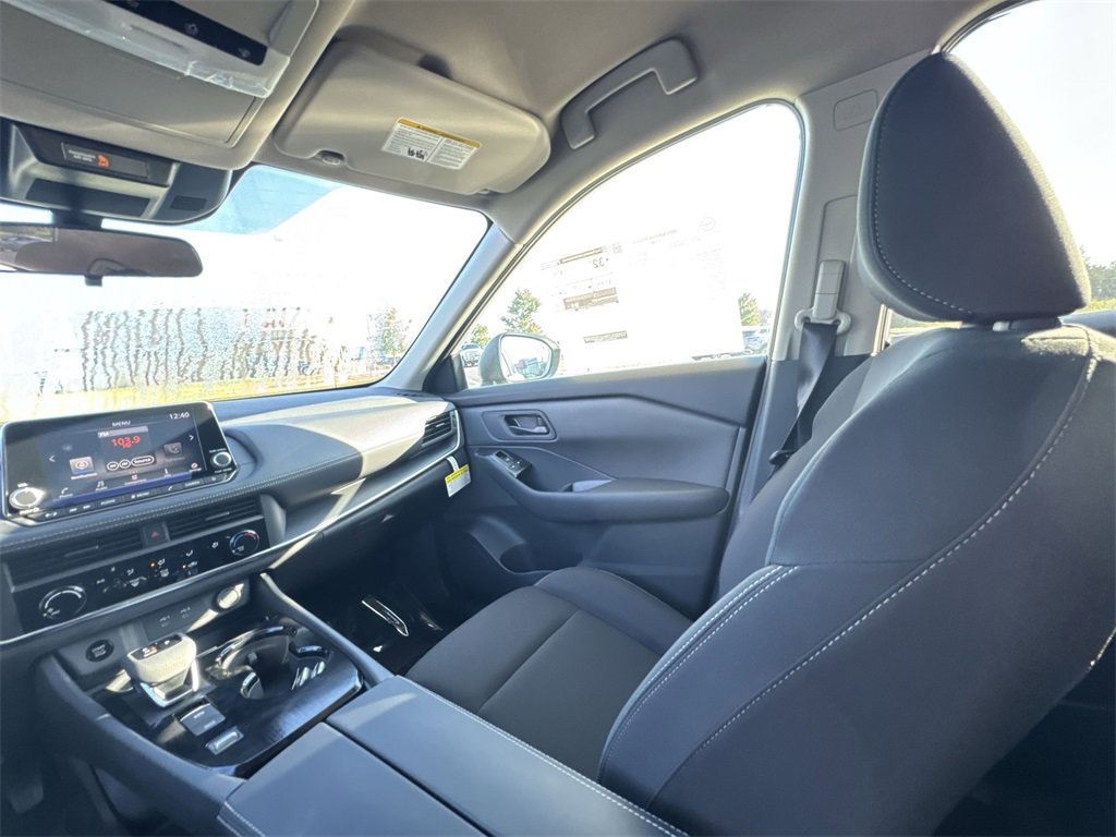 New 2026 Nissan Rogue S image 11