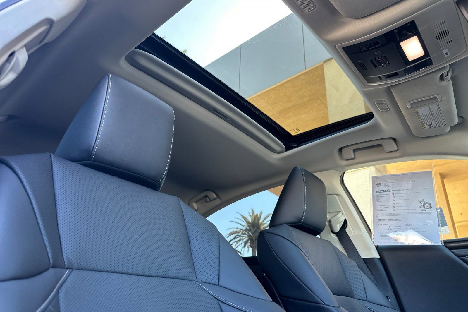 Certified 2025 Lexus ES 300h ES 300h w/ Premium Package image 19