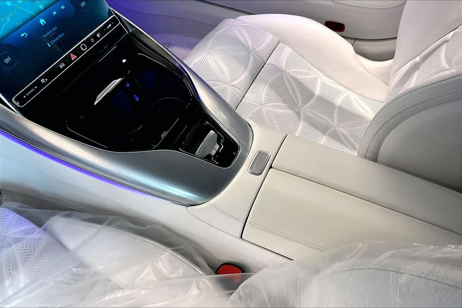 New 2026 Mercedes-Benz Maybach SL 680 image 6