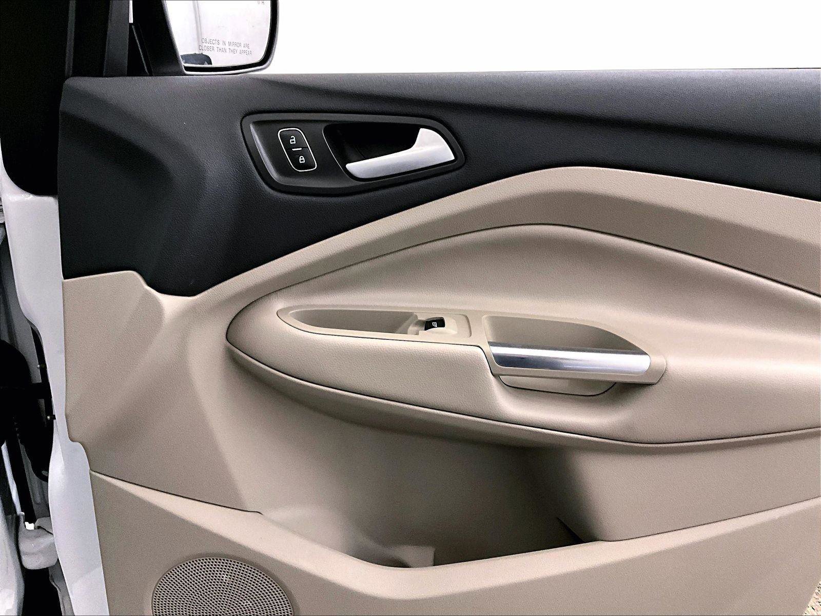 Used 2018 Ford Escape SE w/ Ford Safe & Smart Package image 23