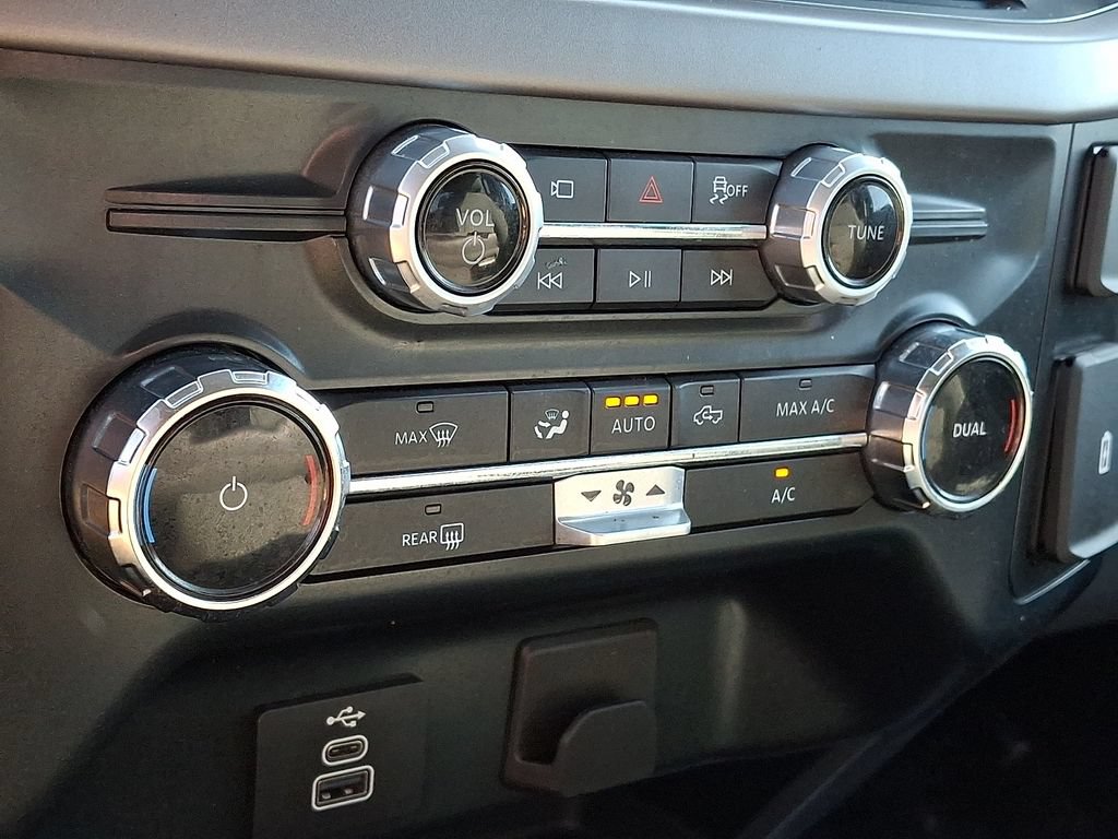 Used 2025 Ford F150 XLT w/ Equipment Group 301A Standard AWD/4WD image 15