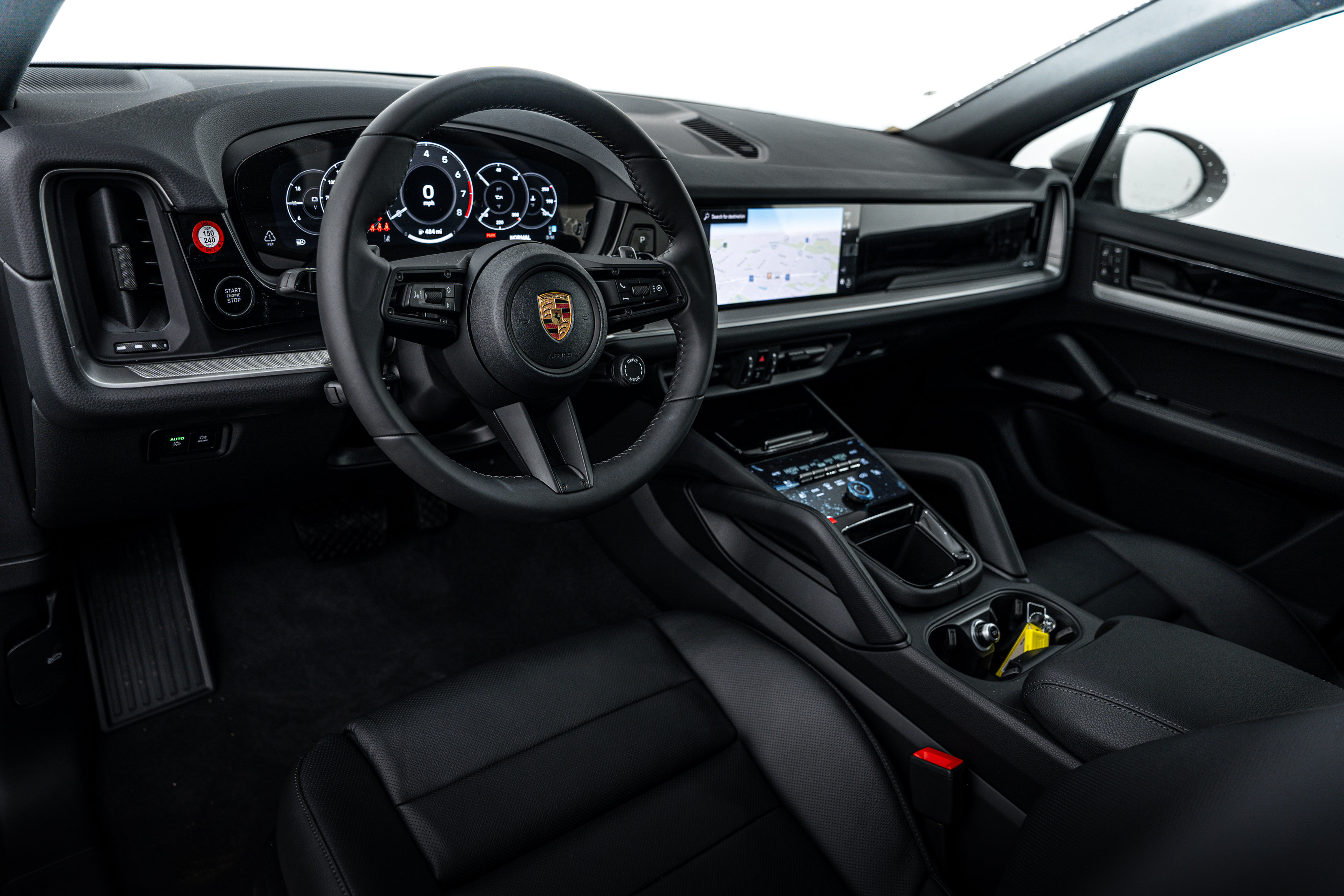 Certified 2026 Porsche Cayenne AWD/4WD image 4