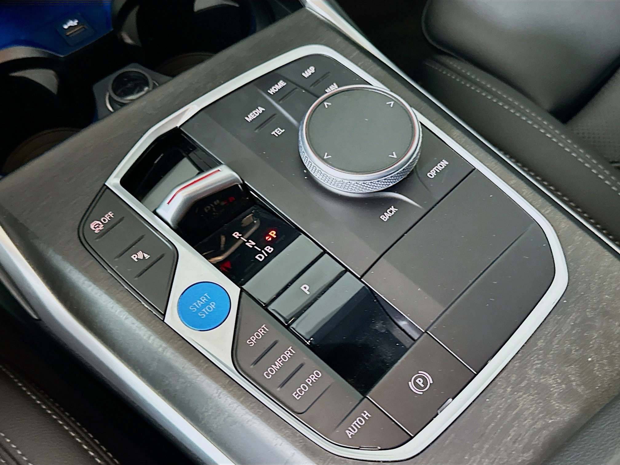 Used 2024 BMW i4 eDrive35 w/ Convenience Package image 25