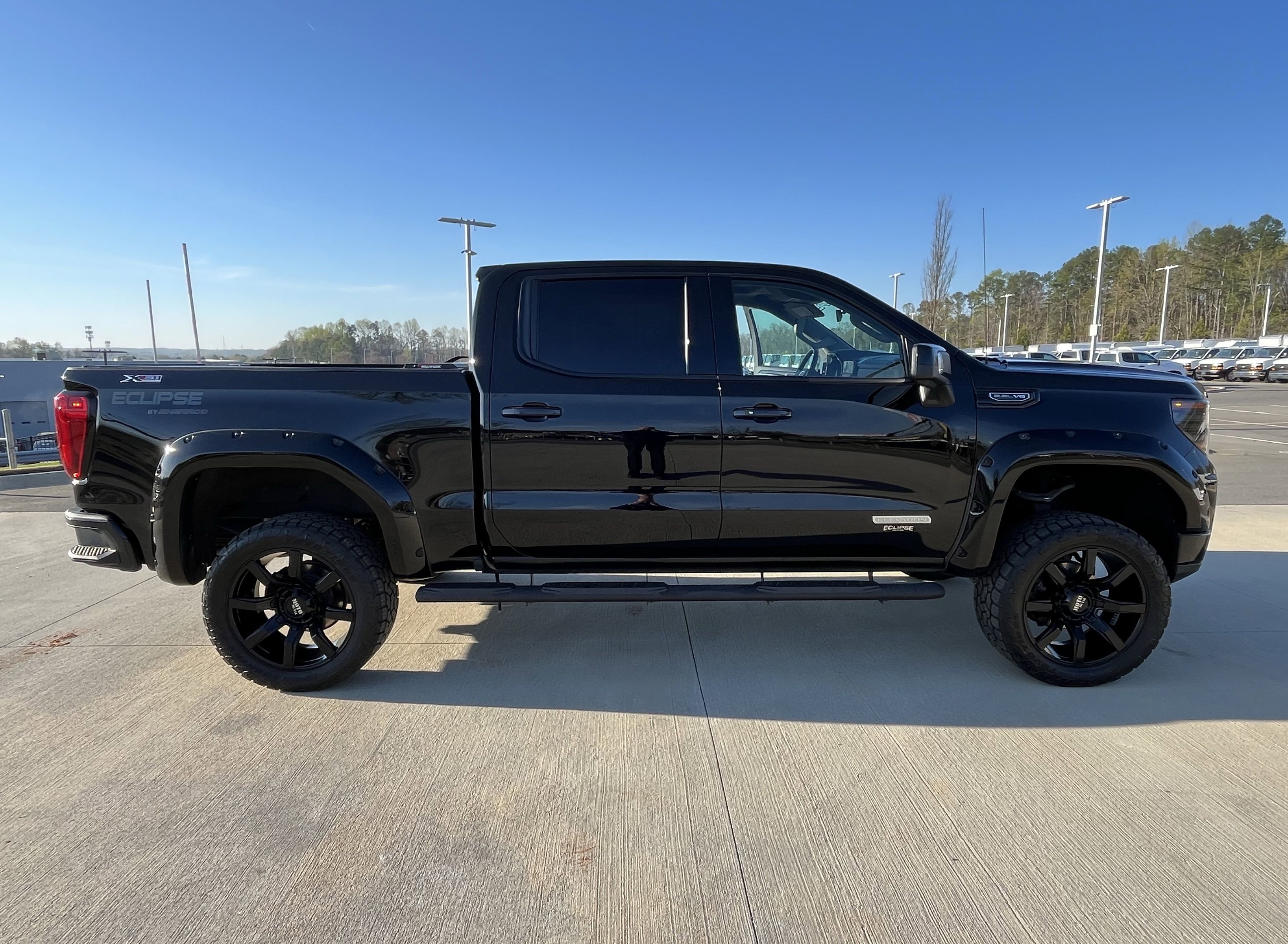 Used 2023 GMC Sierra 1500 Elevation w/ Preferred Package image 10