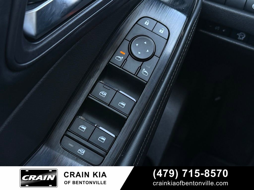 Used 2024 Nissan Rogue SV AWD/4WD image 11