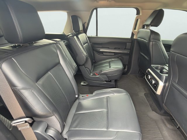 Used 2024 Ford Expedition XLT RWD image 13