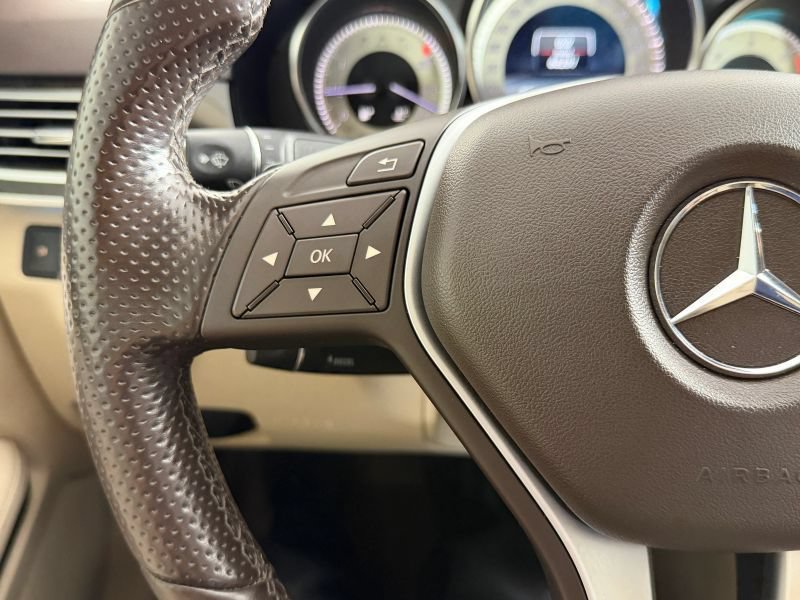 Used 2014 Mercedes-Benz E 250 BlueTEC 4MATIC Sedan image 88
